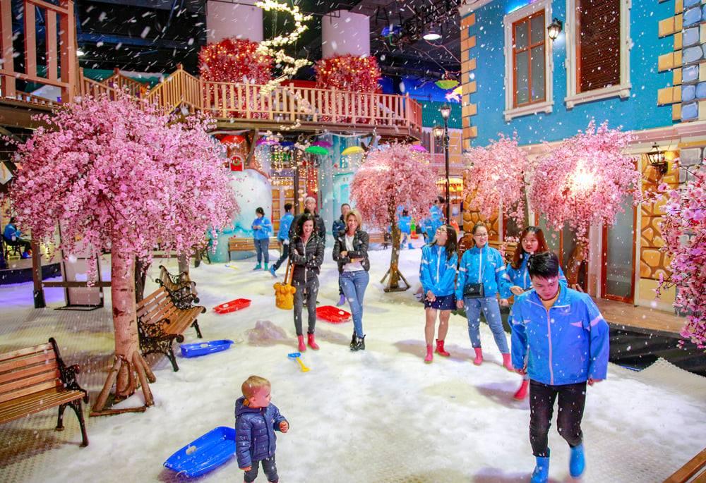 Hệ thống Lan can tại khu vui chơi Snow Town- Thành Phố Thủ Đức- 2018 hình ảnh dự án 2